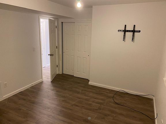 3rd image of 107 Memphis Ave