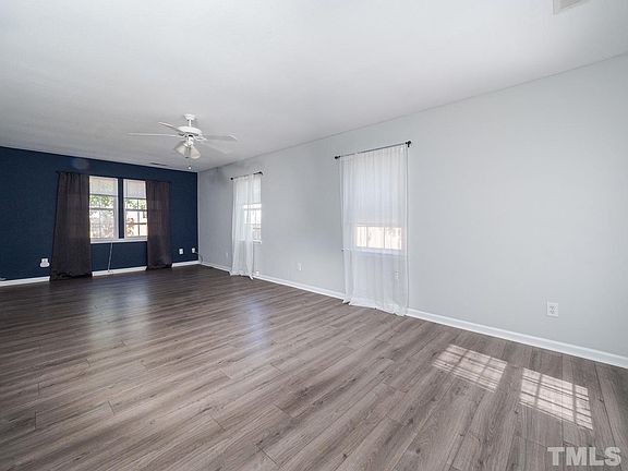 4th image of 7 Tarrywood Ct