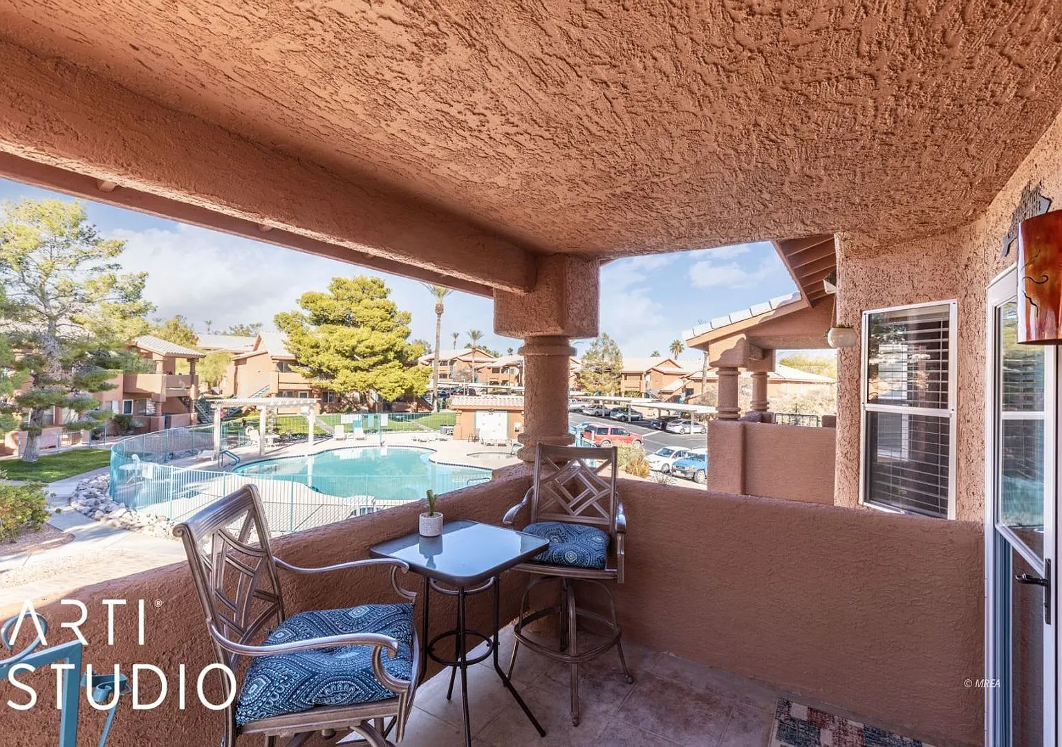 Beautiful 2-bedroom 2-bathroom upstairs unit located in the desirable Rock Springs II Community — Photo 1