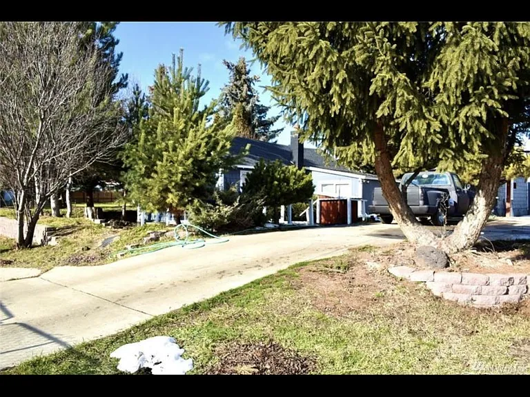 903 W 5th Ave — Photo 21