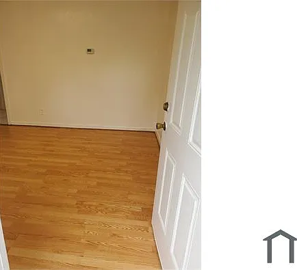 2 bed, 1000 sqft, $1,150 — Photo 2