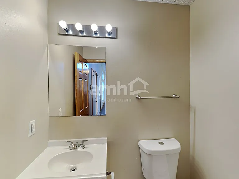808 Gascony Dr — Photo 8