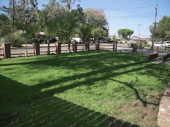 4th image of 21945 Canyon Dr