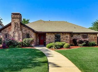 909 Willow Brook Dr, Allen, TX 75002