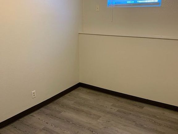 4th image of 411 E Coeur D Alene Ave #9