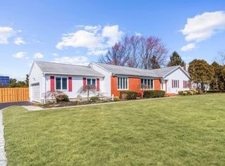 7 Aron Ct, Ocean, NJ 07712