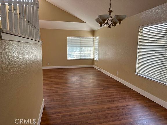 5th image of 39485 Country Mill Rd