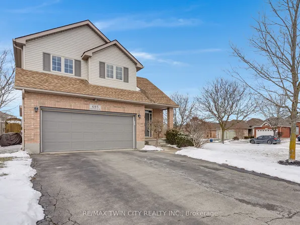 685 Coldstream Dr W, Waterloo, ON N2V 2J1
