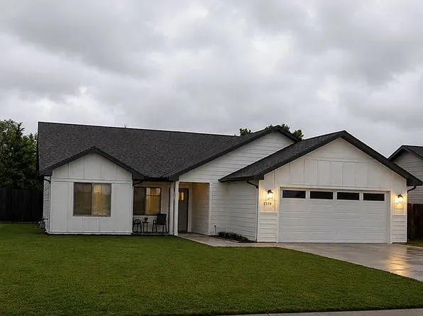 1339 Marboeuf Blvd, Dodge City, KS 67801