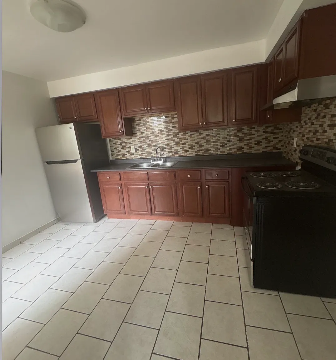 81 Eagen Dr — Photo 4