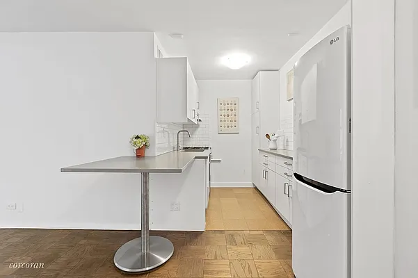 Sold by Corcoran | media 6