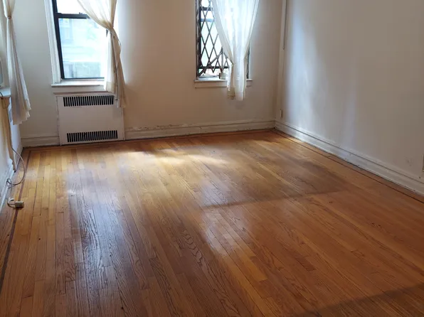 1120 Brightn Be Avenue image 1 of 8