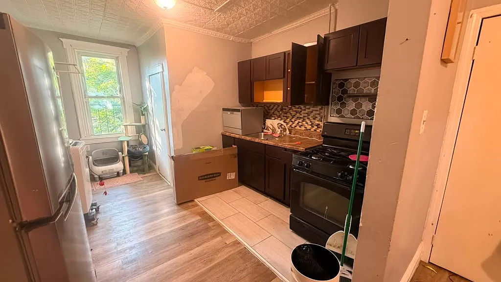 571 Westside Ave — Photo 1