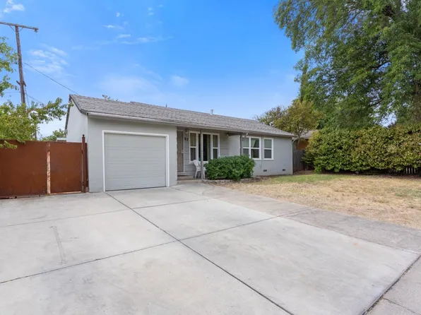 82 Bay Dr, Sacramento, CA 95815