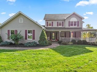 50 Quaker Meeting House Rd, Honeoye Falls, NY 14472