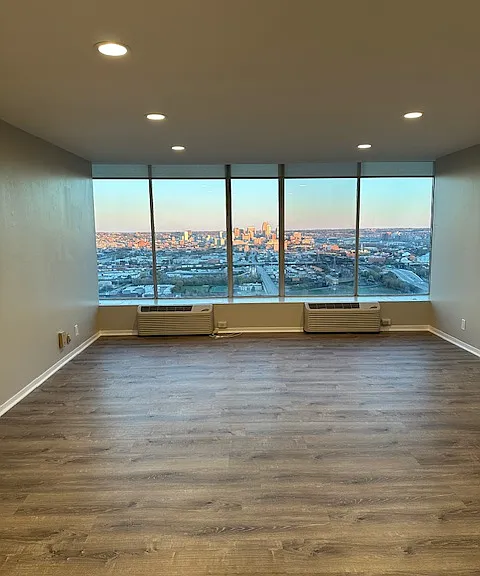810 Matson Pl — Photo 9