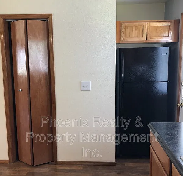 806 Sir Galahad Dr — Photo 4