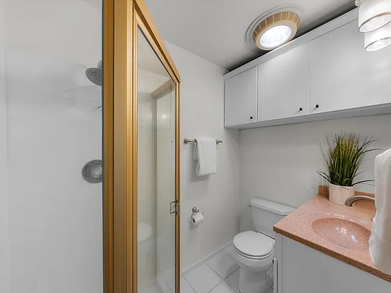 644 Manhattan Beach Blvd #10 — Photo 9