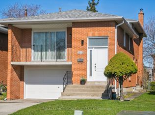 1613 Lewes Way, Mississauga, ON L4W 3H5