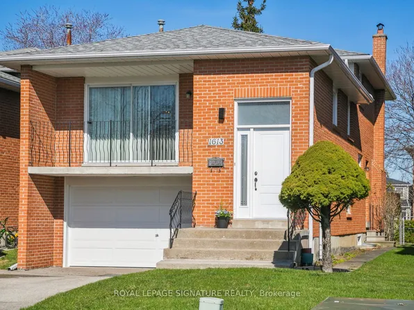 1613 Lewes Way, Mississauga, ON L4W 3H5