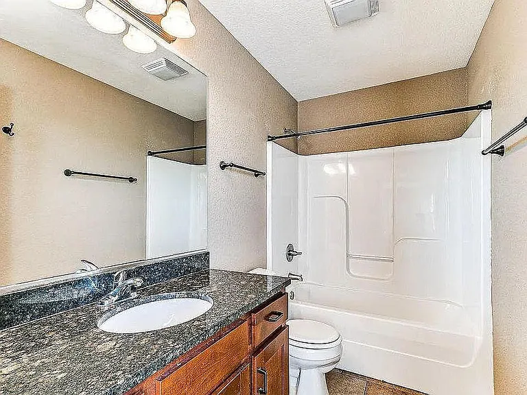 2909 SE Keystone Dr — Photo 13