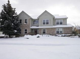 40559 Kingsley Ln, Novi, MI 48377