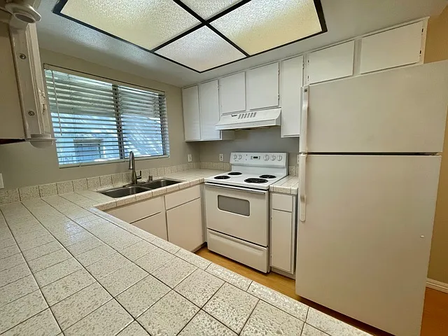 4813 Parks Ave — Photo 4
