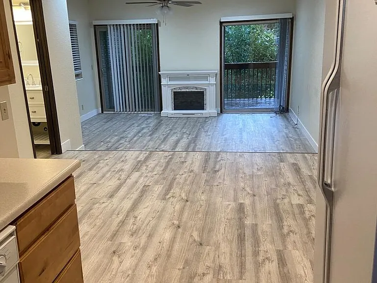 553 E 200 N — Photo 6