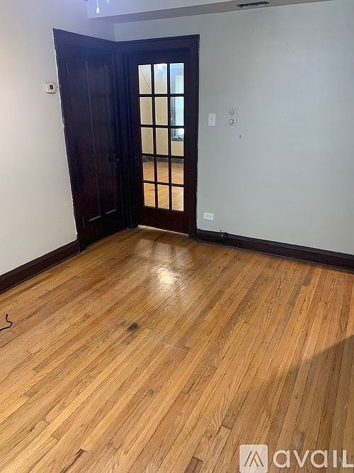 2nd image of 925 S Monitor Ave