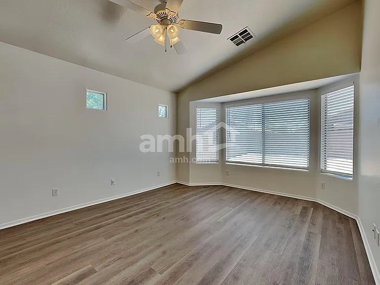 8417 W Hilton Ave — Photo 8