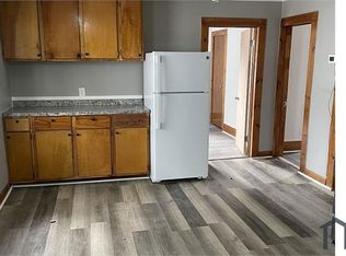 153 Charlton St APT 2, Southbridge, MA 01550