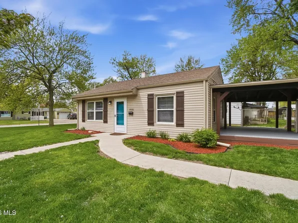 1905 Meadow Ave, Maumee, OH 43537