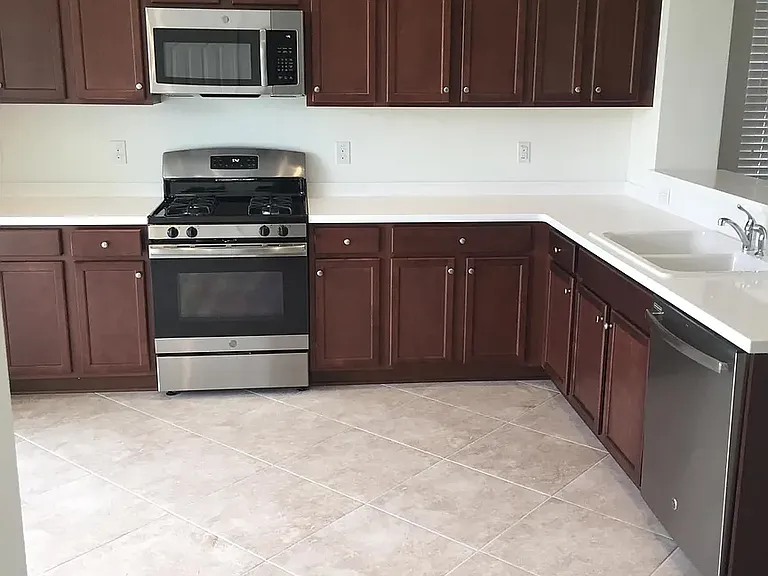 227 Cassano Dr — Photo 2