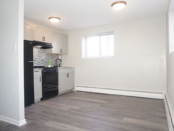 5th image of 100 Christian St #313