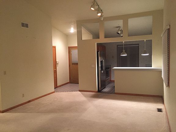 3rd image of 5805 Meadows Edge Close