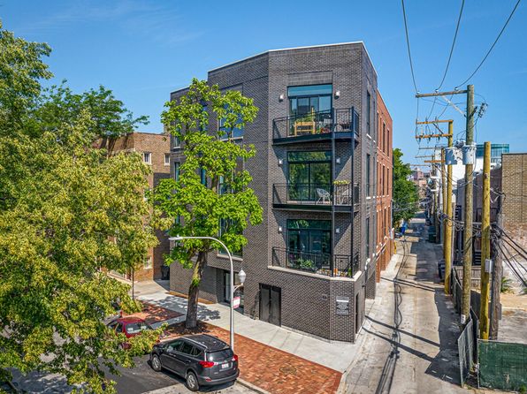 1050 W Cornelia Ave #302