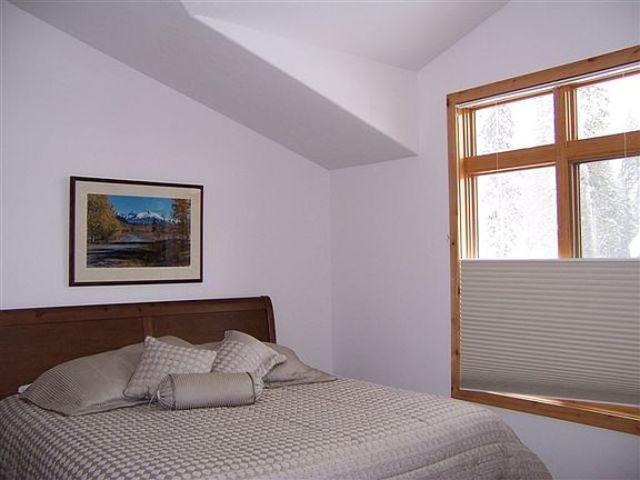 5th image of 100 Antler Way L-10