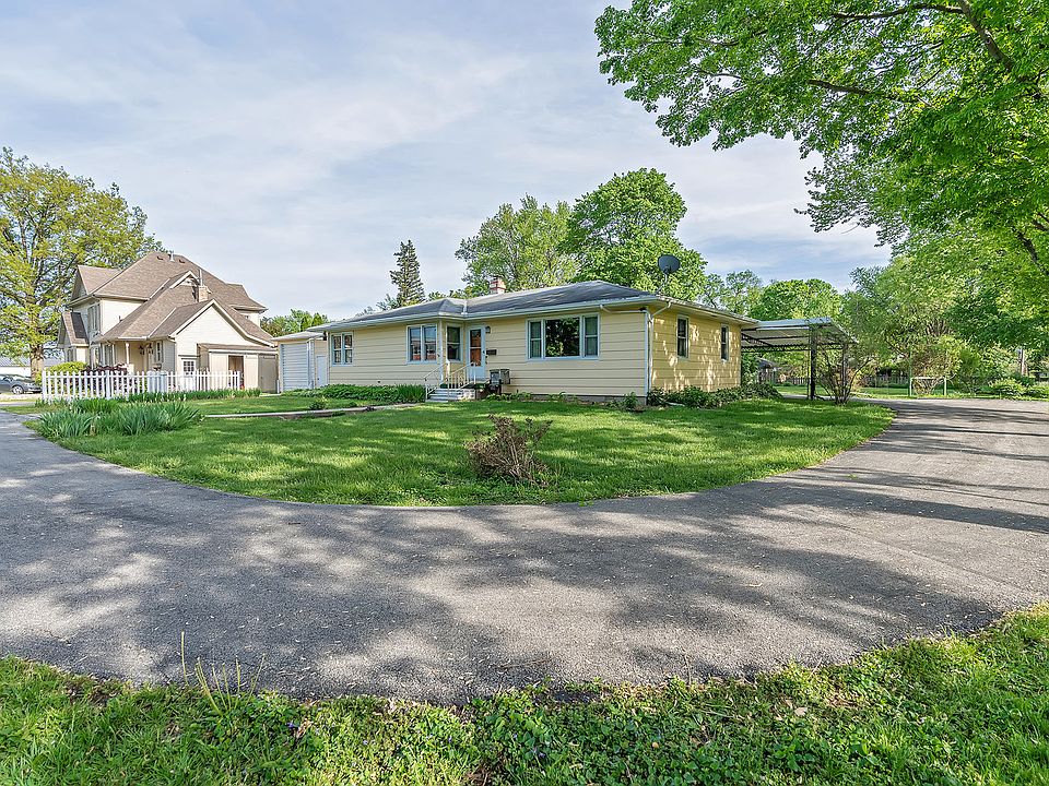 412 N 7th St, Fairbury, IL 61739 MLS 11778563 Zillow