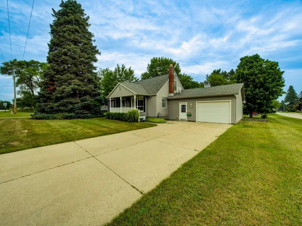 624 Fenton St, Kingsley, MI 49649