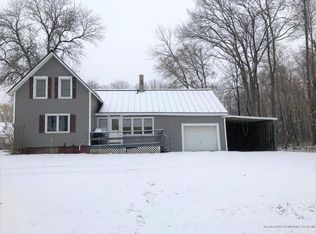 9 Baker St, Clinton, ME 04927