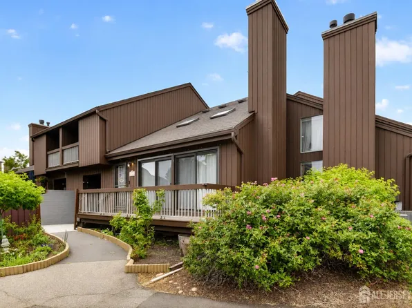 41-43 Bloomingdale Dr, Hillsborough, NJ 08844