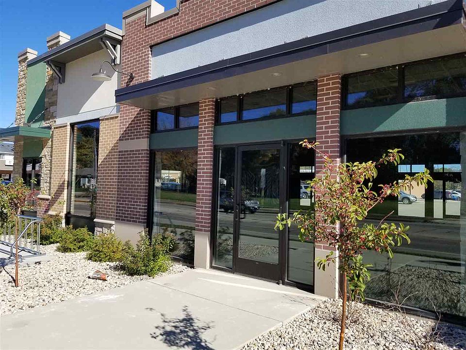 2nd image of 601 N Sherman Ave