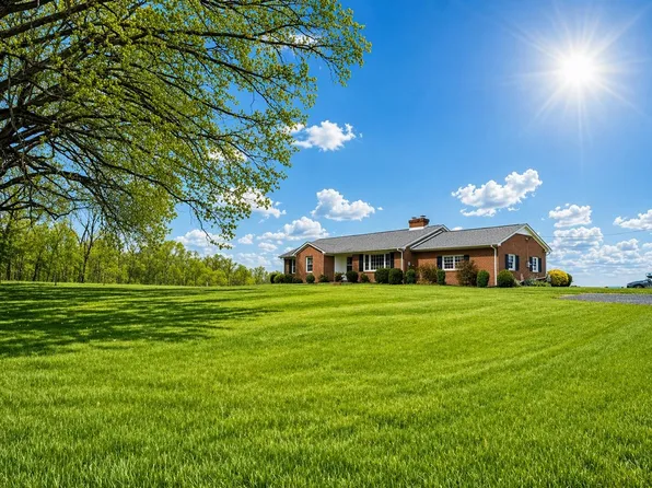 1522 Dam Town Rd, Fort Defiance, VA 24437