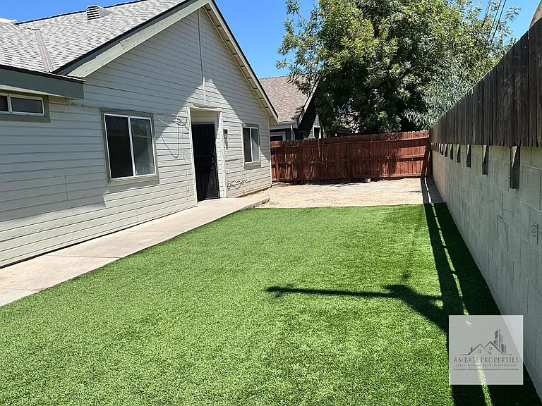 7016 N Thorne Ave — Photo 15