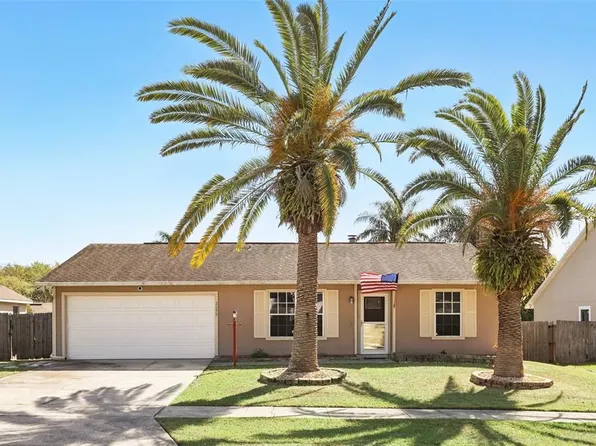 2098 Hedgerow Cir, Ocoee, FL 34761