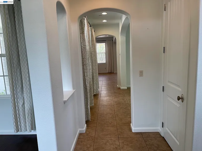 3124 Sweetviolet Dr — Photo 4