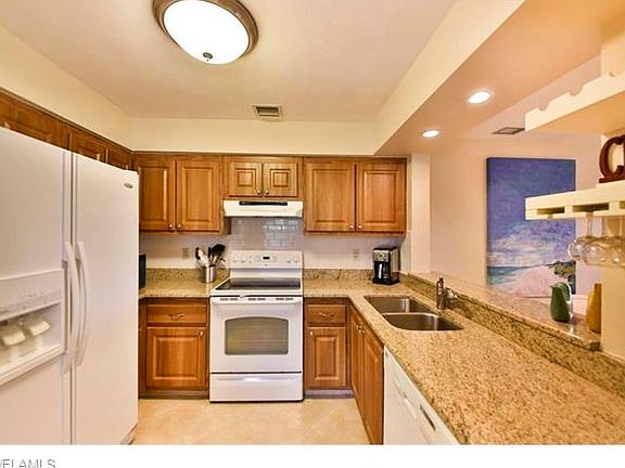 2nd image of 221 Fox Glen Dr APT 2301