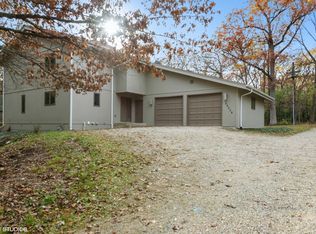 26038 W Indian Trail Rd, Barrington, IL 60010