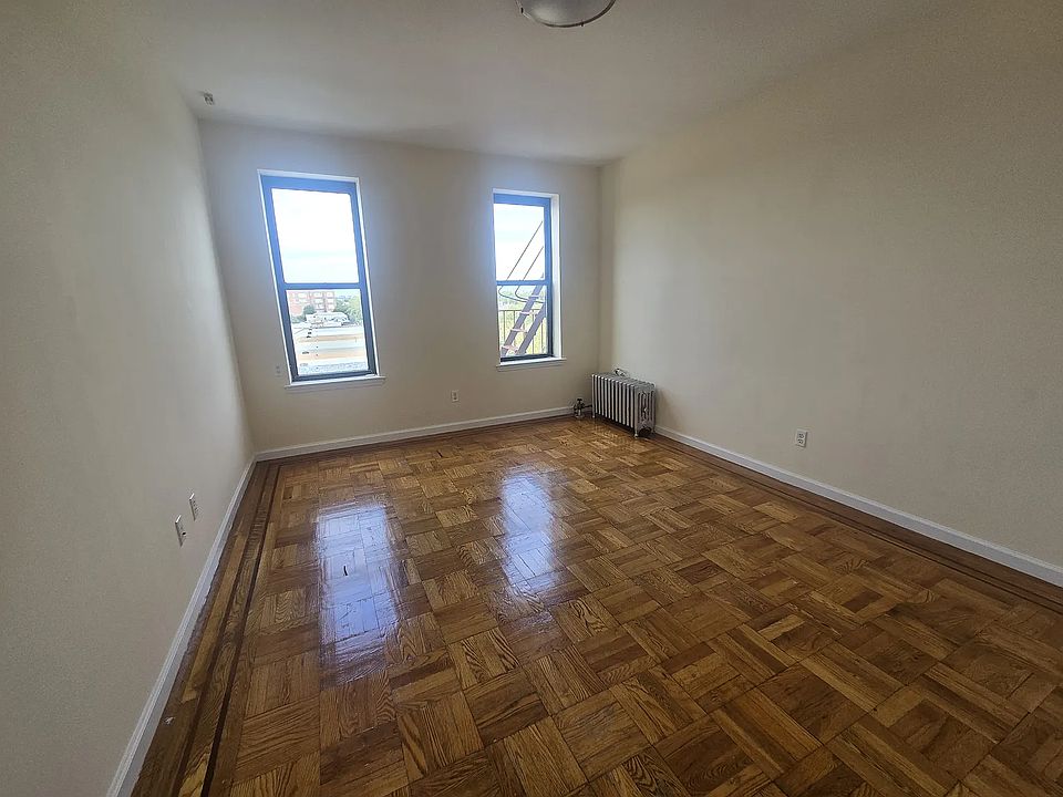 1 bed · 1 bath in Brooklyn