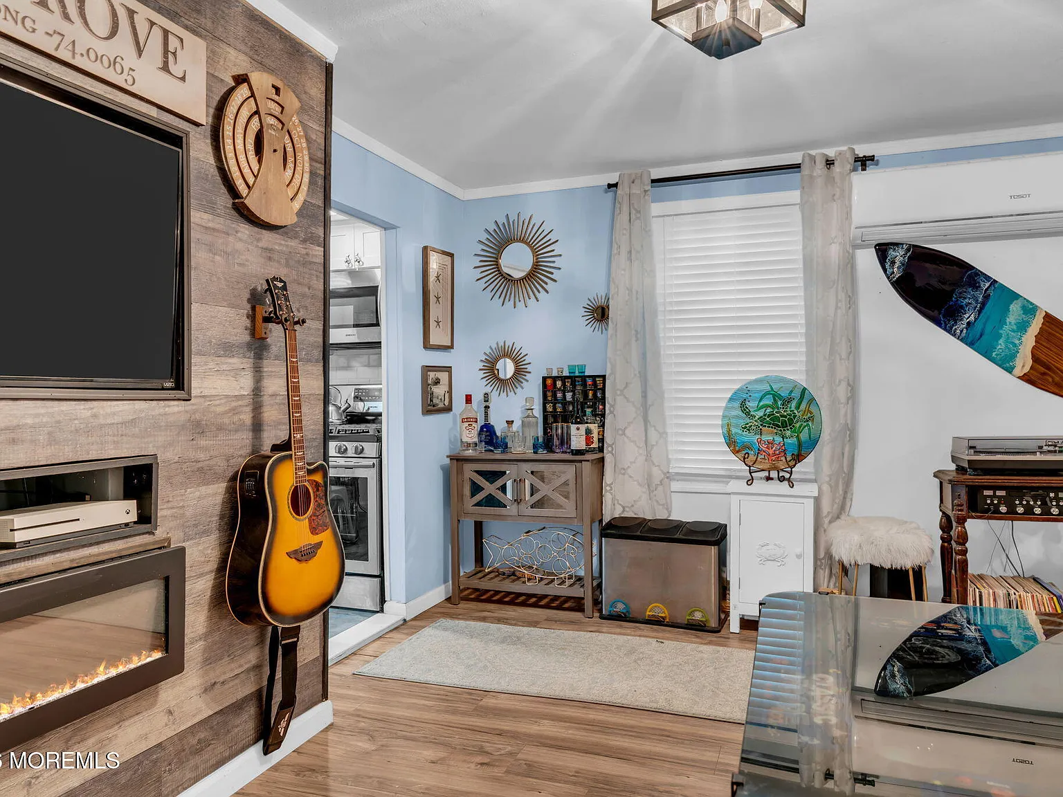 3 bed, 1088 sqft, $2,500 — Photo 3